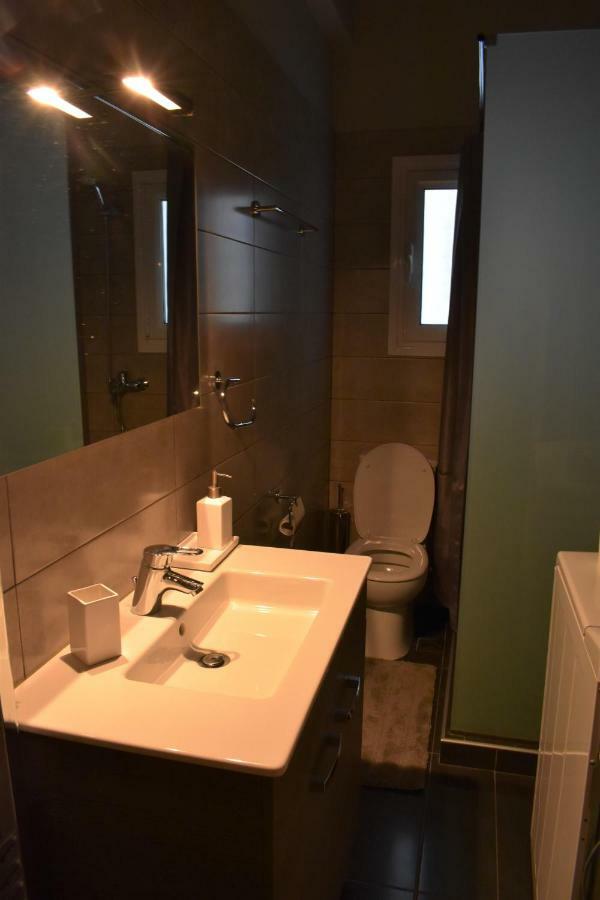 Chic Central Apartment In Evangelismos Metro Station アテネ エクステリア 写真