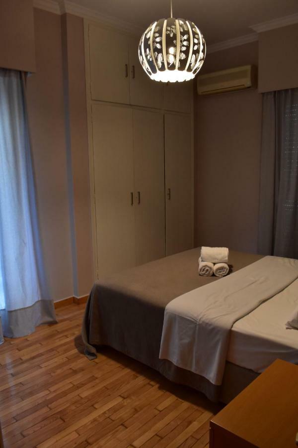 Chic Central Apartment In Evangelismos Metro Station アテネ エクステリア 写真