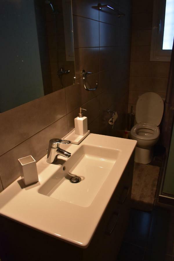Chic Central Apartment In Evangelismos Metro Station アテネ エクステリア 写真