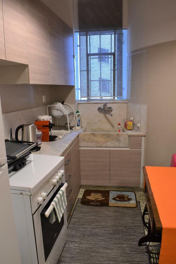 Chic Central Apartment In Evangelismos Metro Station アテネ エクステリア 写真