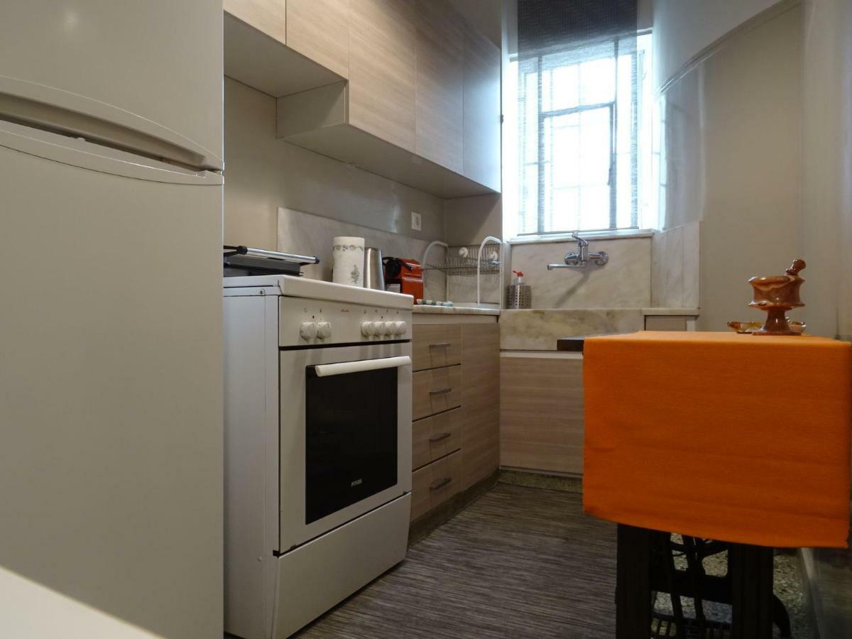 Chic Central Apartment In Evangelismos Metro Station アテネ エクステリア 写真
